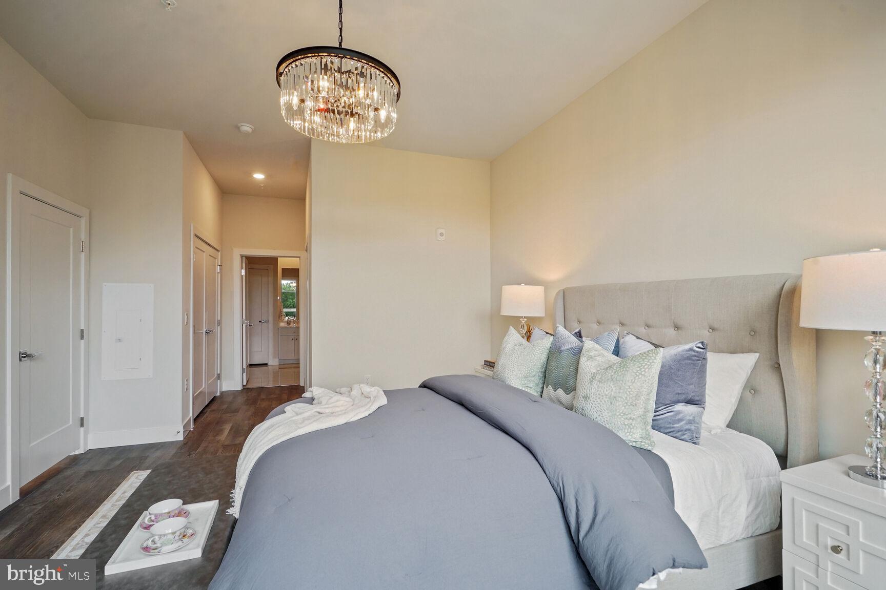 1761 Old Meadow ROAD Unit: 523