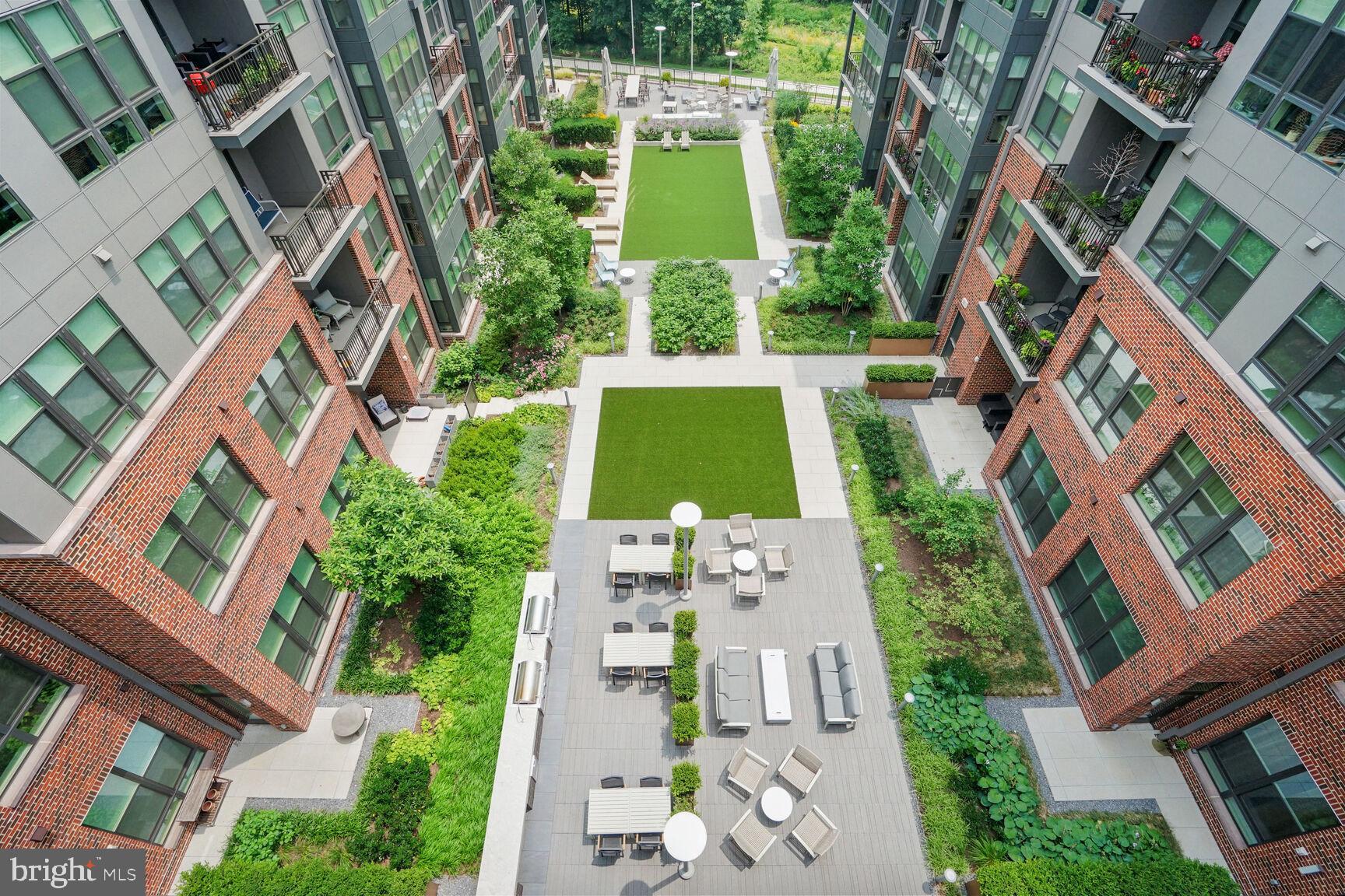 1761 Old Meadow ROAD Unit: 523