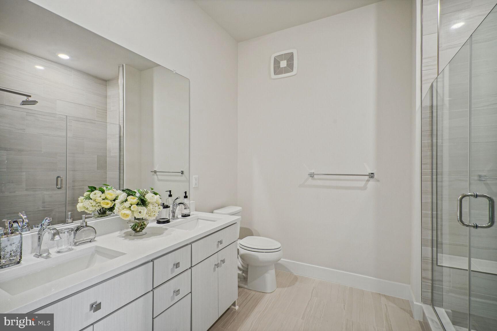 1761 Old Meadow ROAD Unit: 523