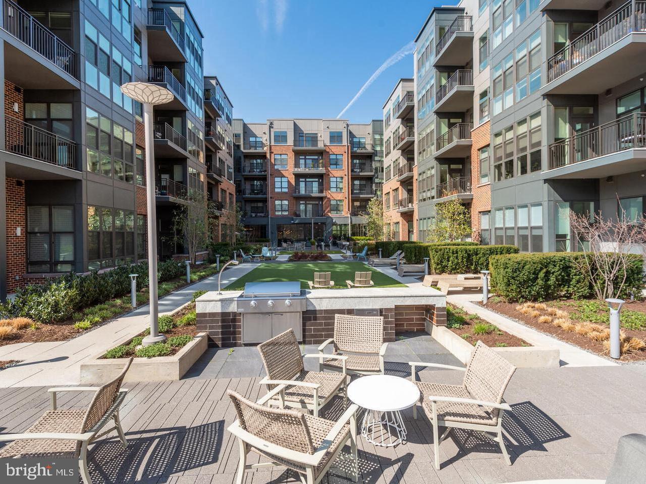 1761 Old Meadow ROAD Unit: 523