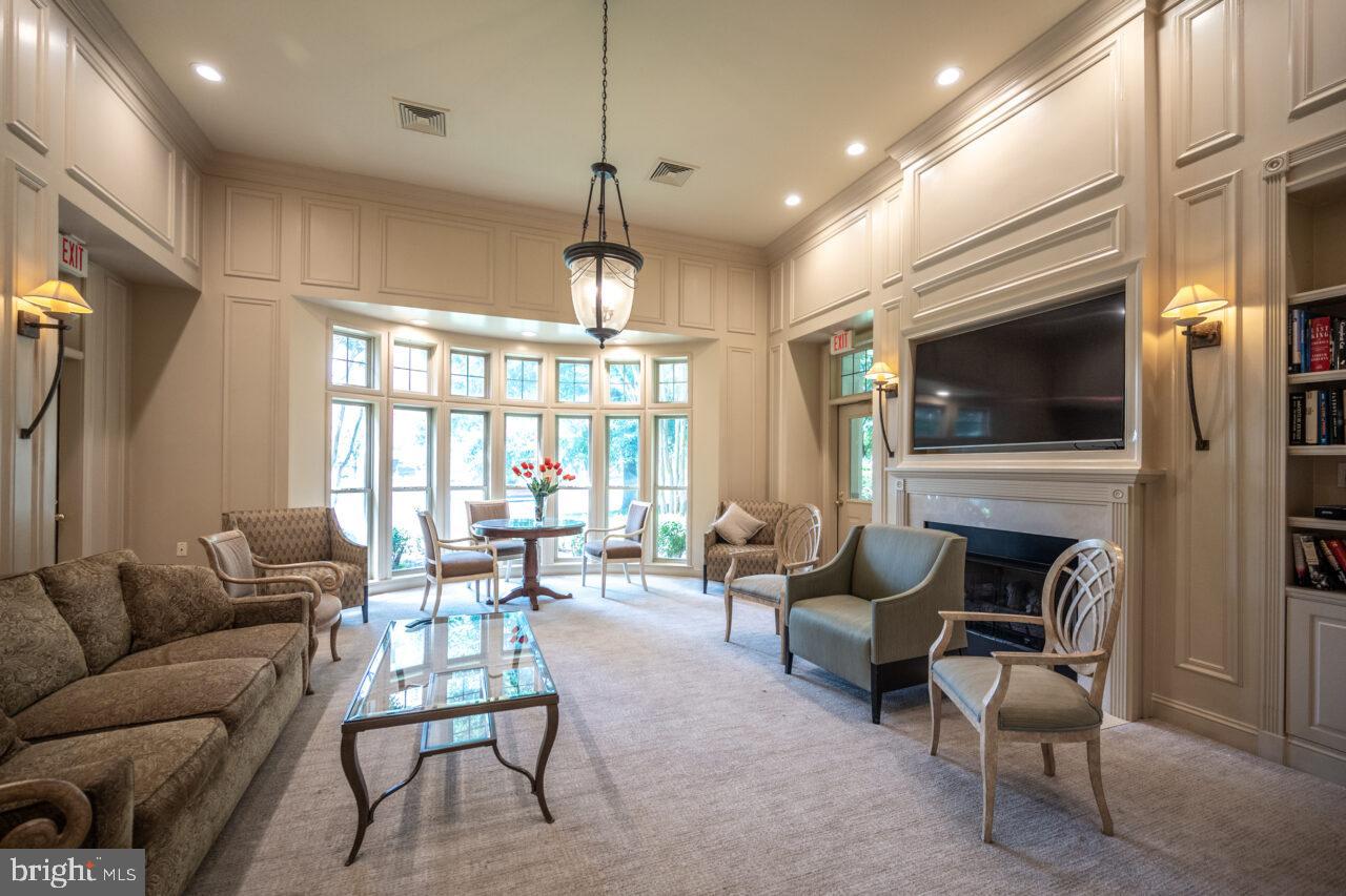 1855 Stratford Park Place Pl Unit: 412