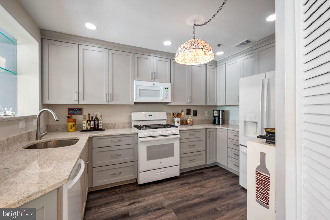 1855 Stratford Park Place Pl Unit: 412