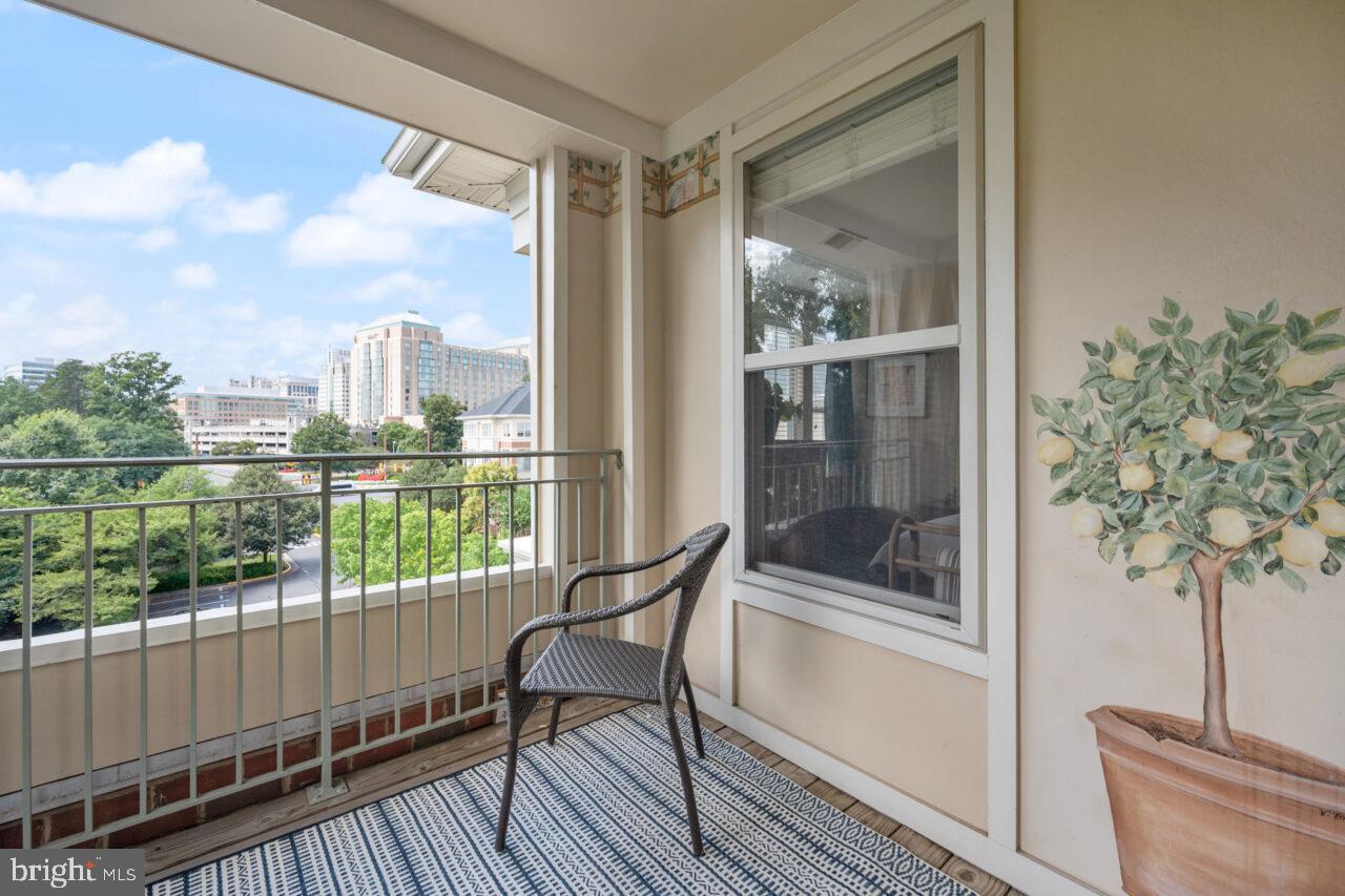 1855 Stratford Park Place Pl Unit: 412