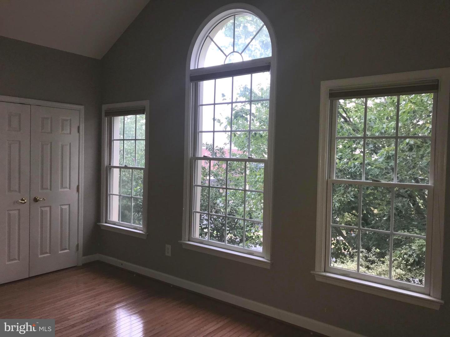 1406 Ingleside