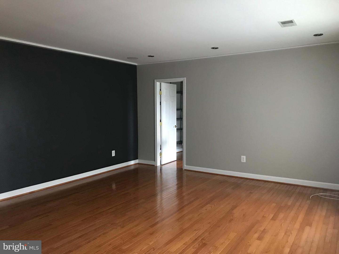 1406 Ingleside