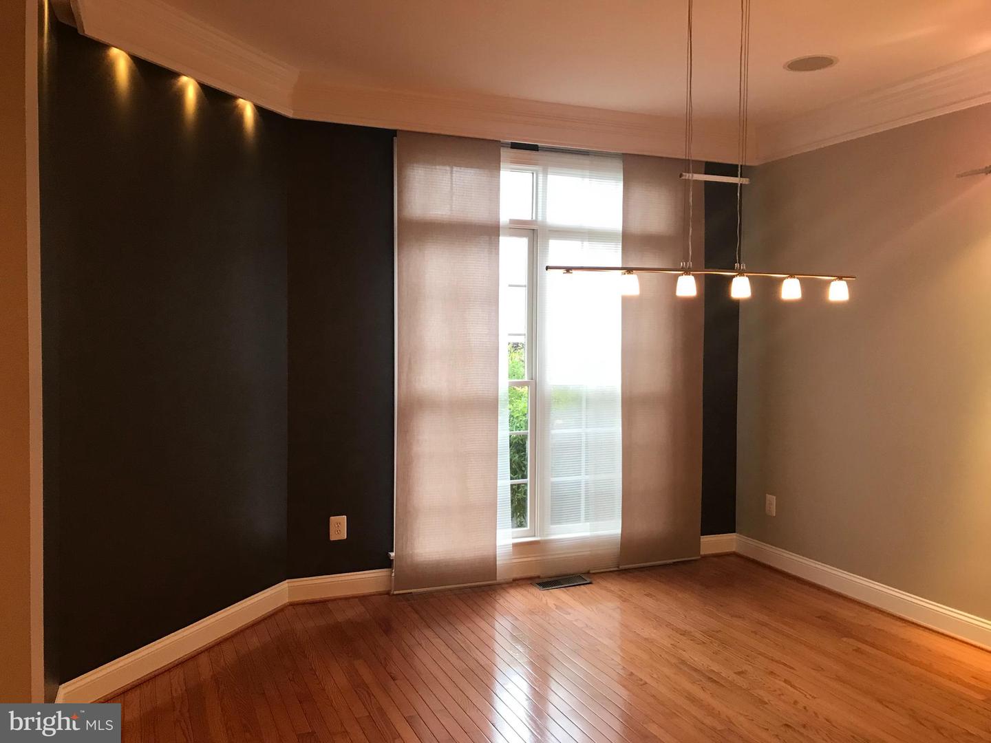 1406 Ingleside