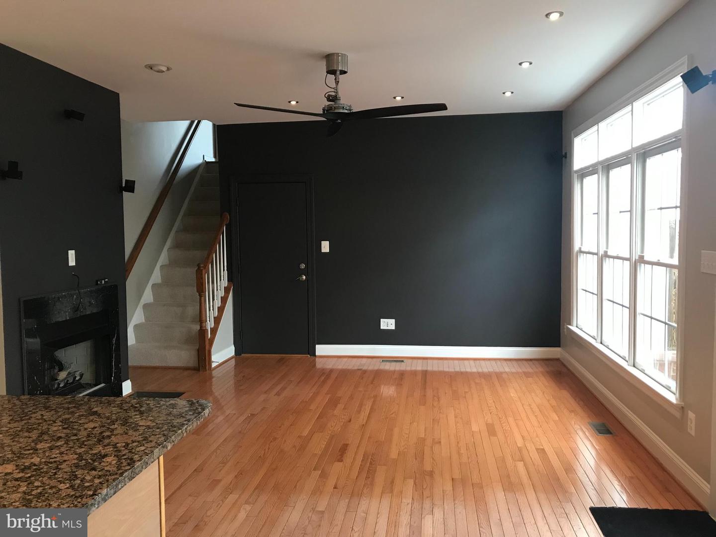 1406 Ingleside