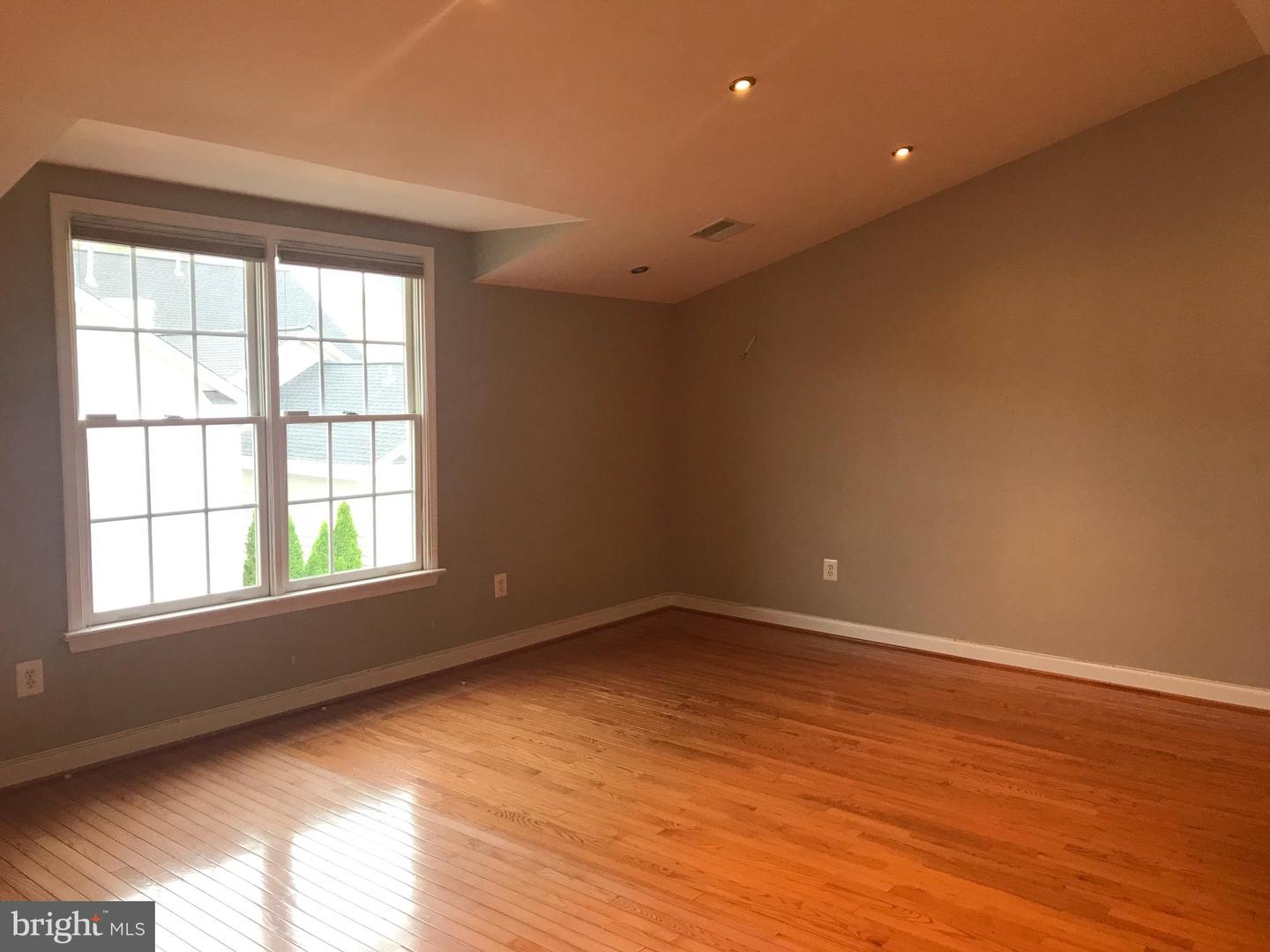 1406 Ingleside