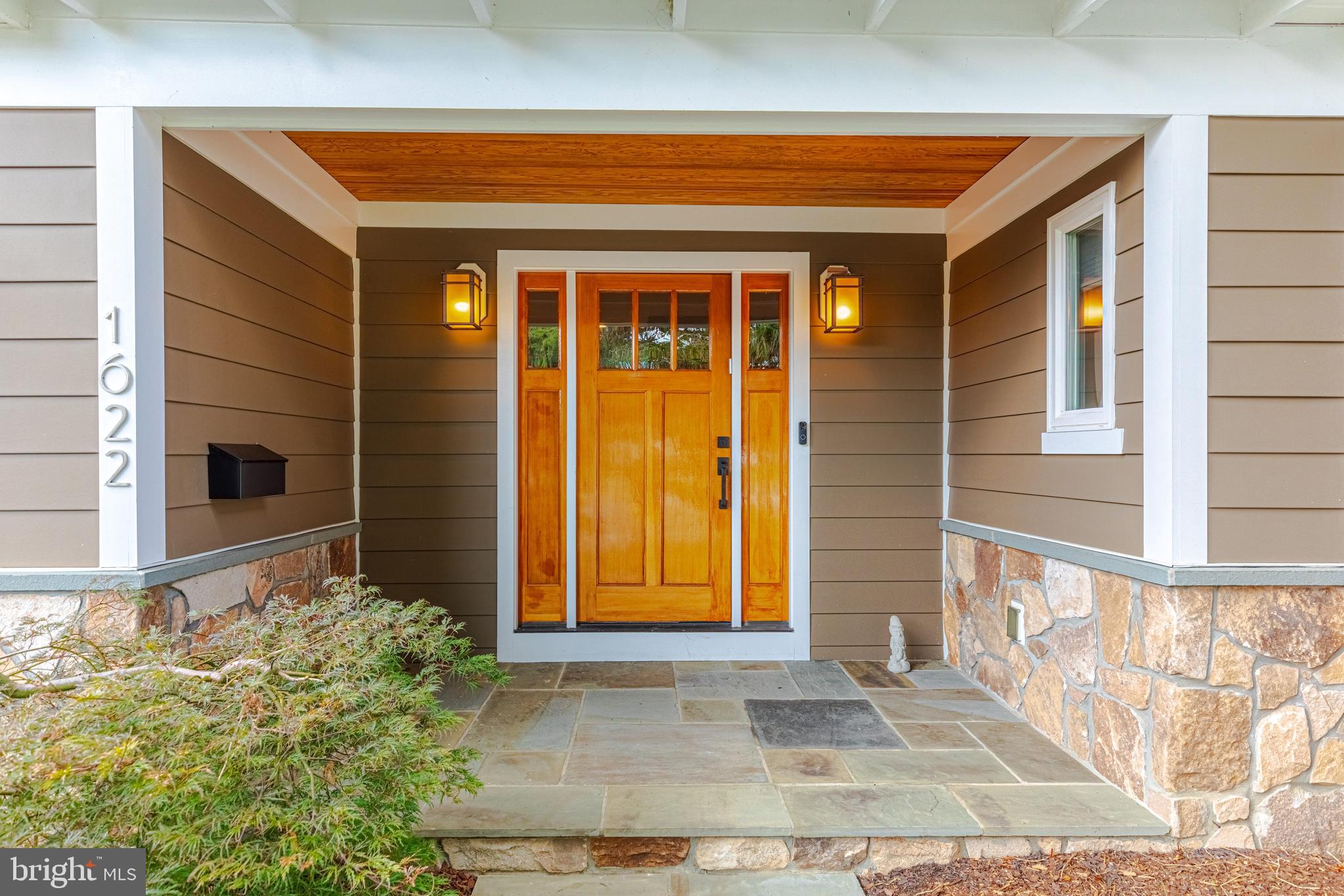 1622 WESTMORELAND STREET