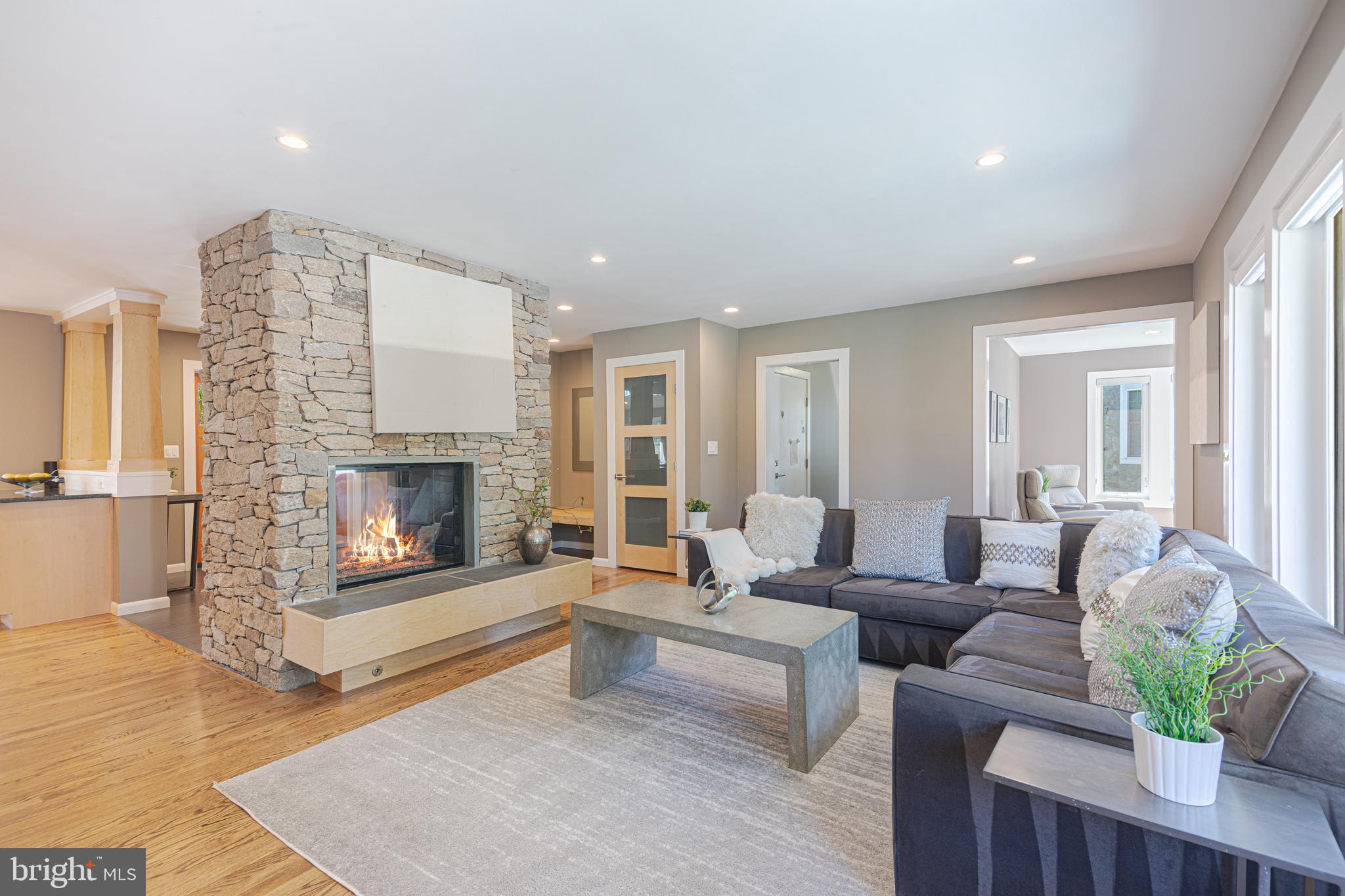 1622 WESTMORELAND STREET