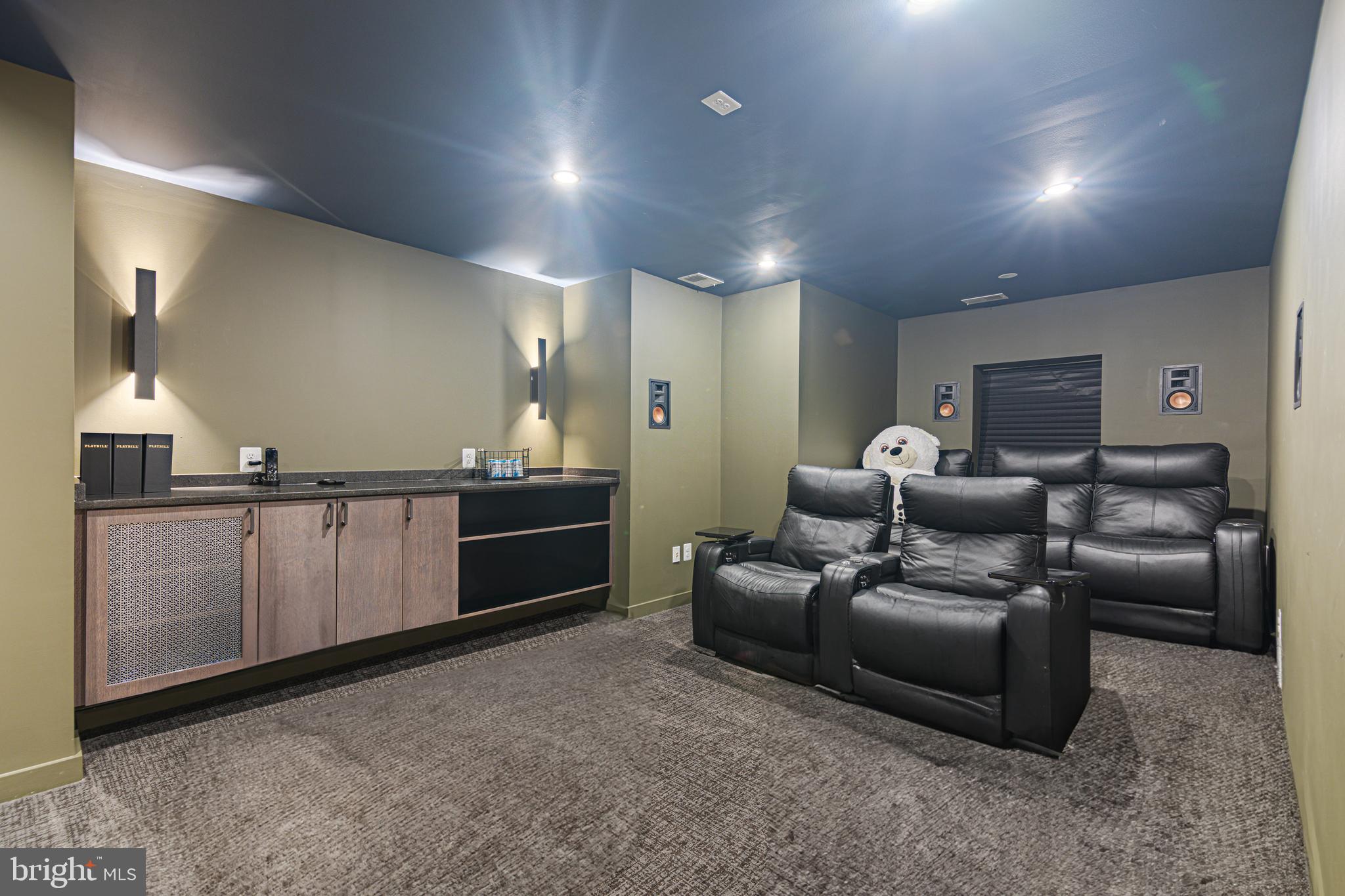 1622 WESTMORELAND STREET