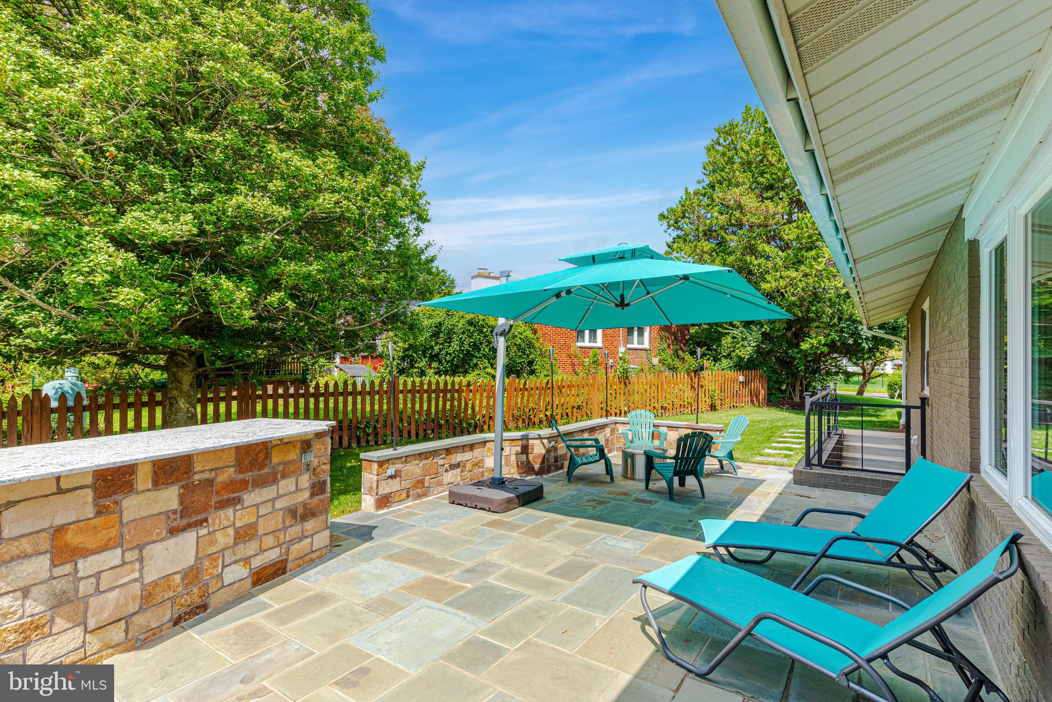 1622 WESTMORELAND STREET