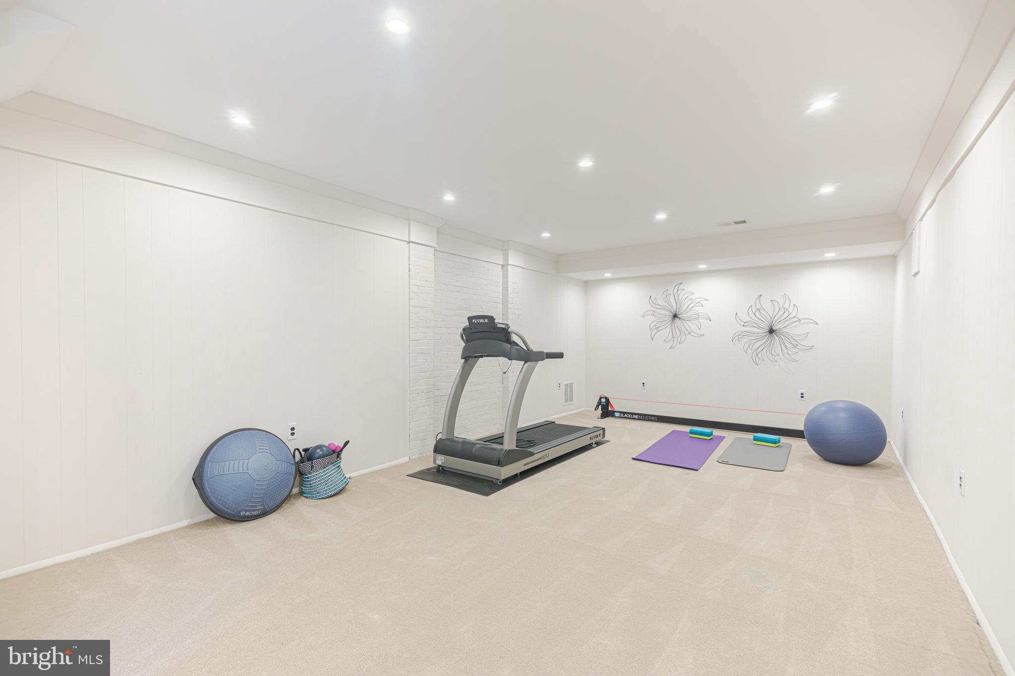 1622 WESTMORELAND STREET