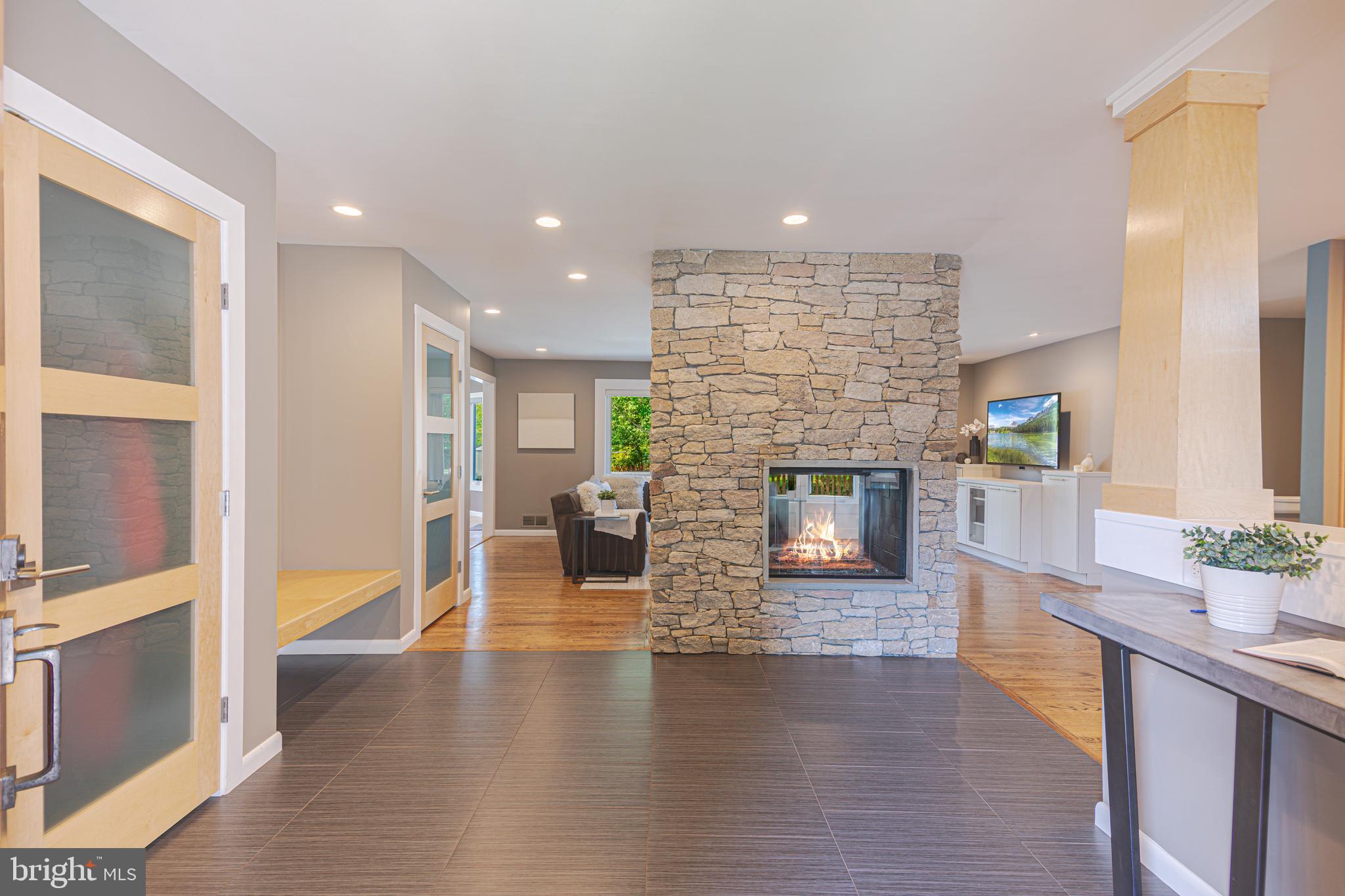 1622 WESTMORELAND STREET