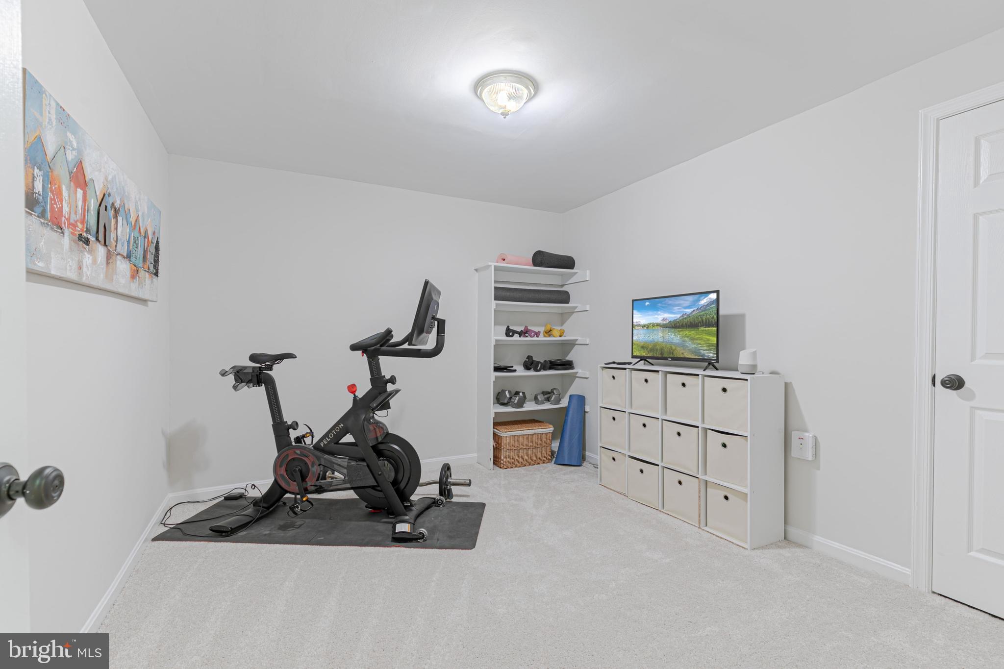 6513 BELLAMINE COURT