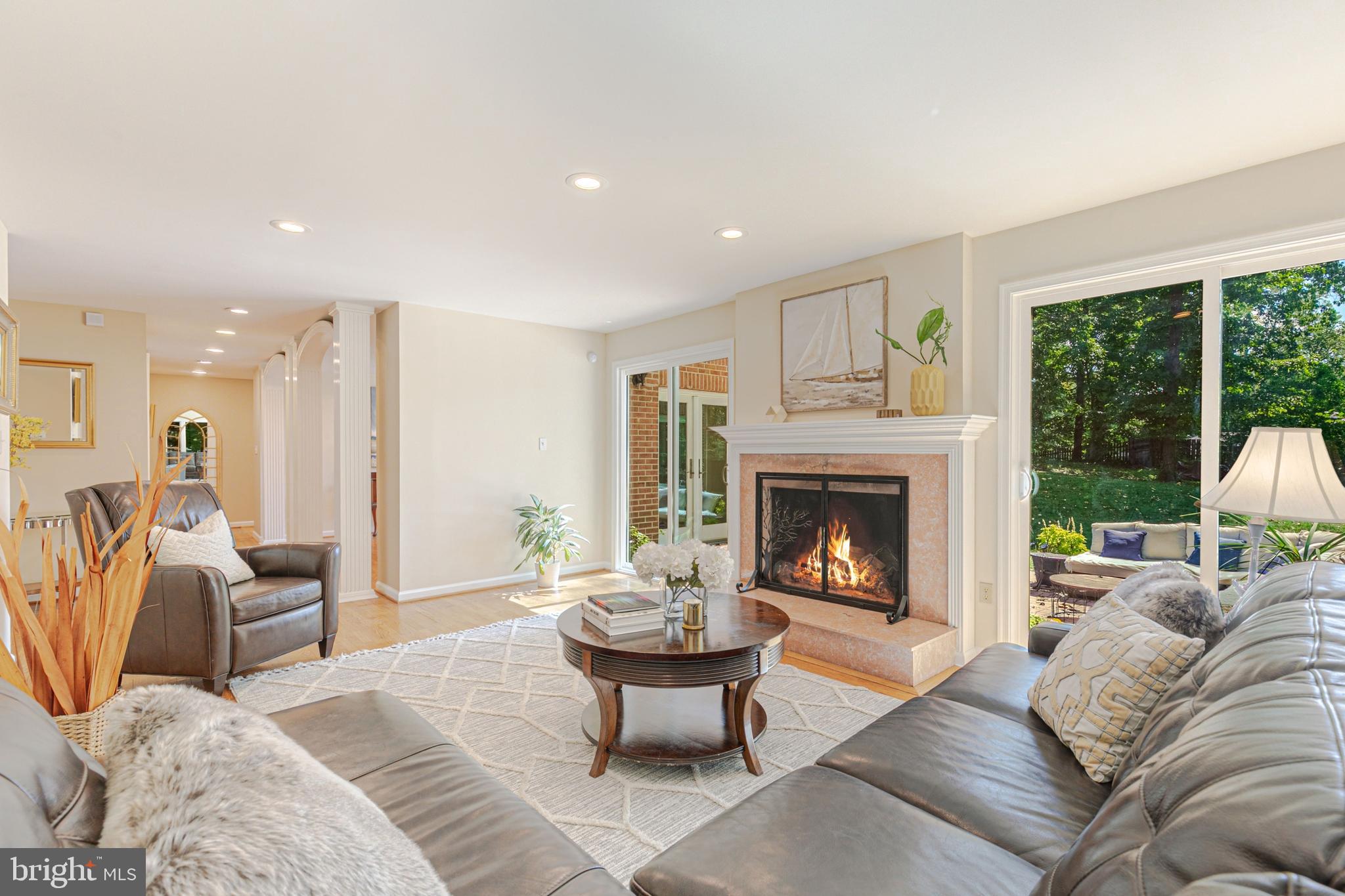 6513 BELLAMINE COURT