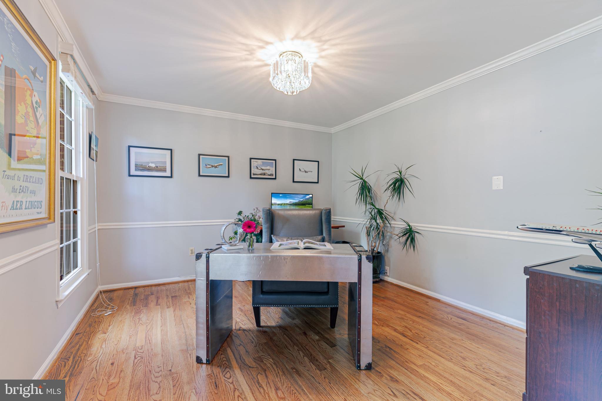 6513 BELLAMINE COURT