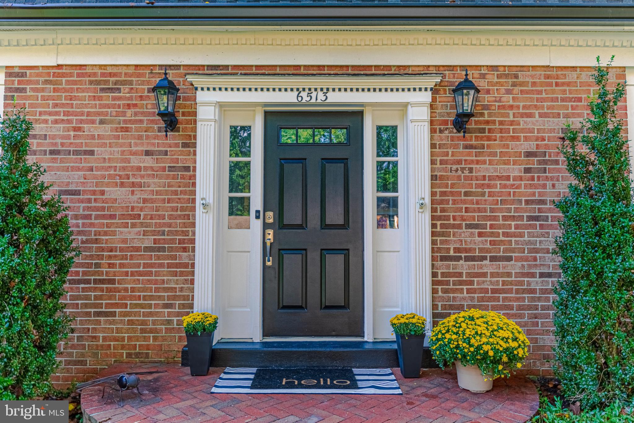 6513 BELLAMINE COURT