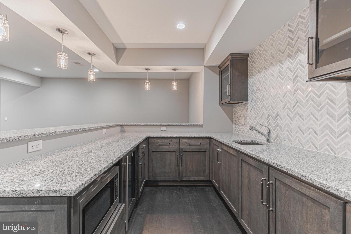 5906 Calla DRIVE