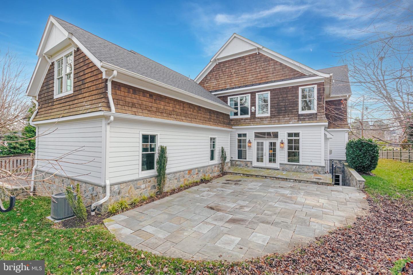 5906 Calla DRIVE