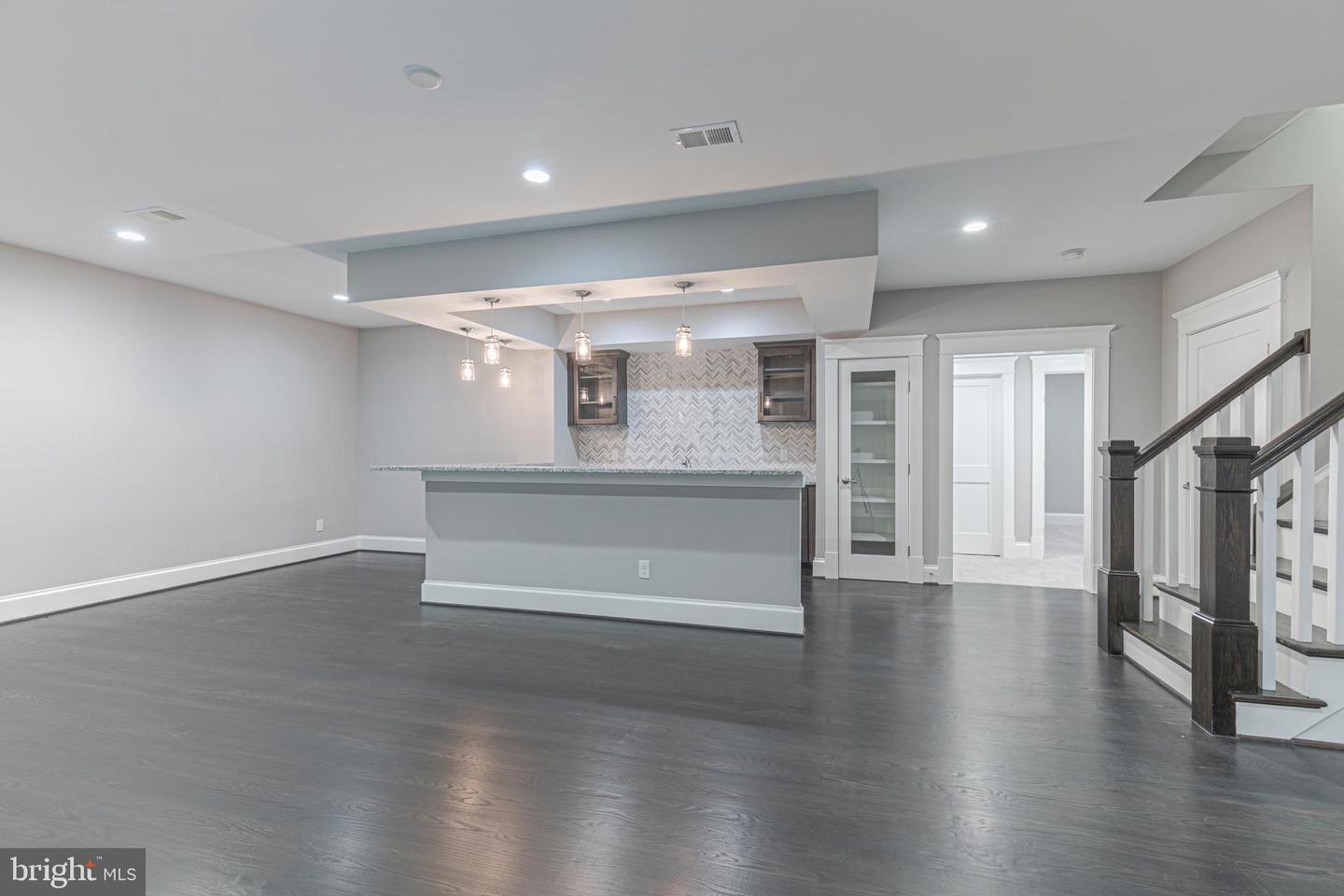 5906 Calla DRIVE
