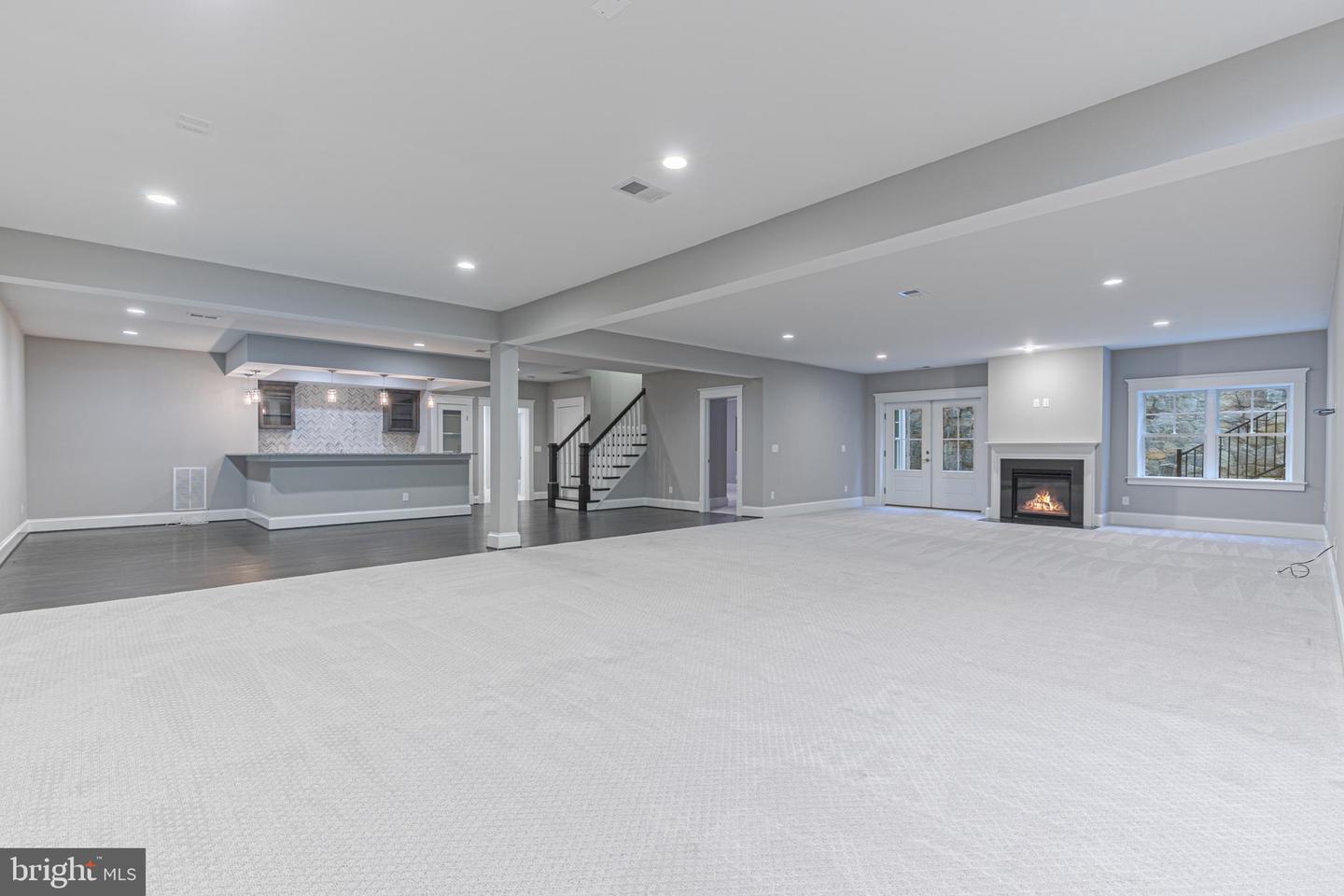 5906 Calla DRIVE