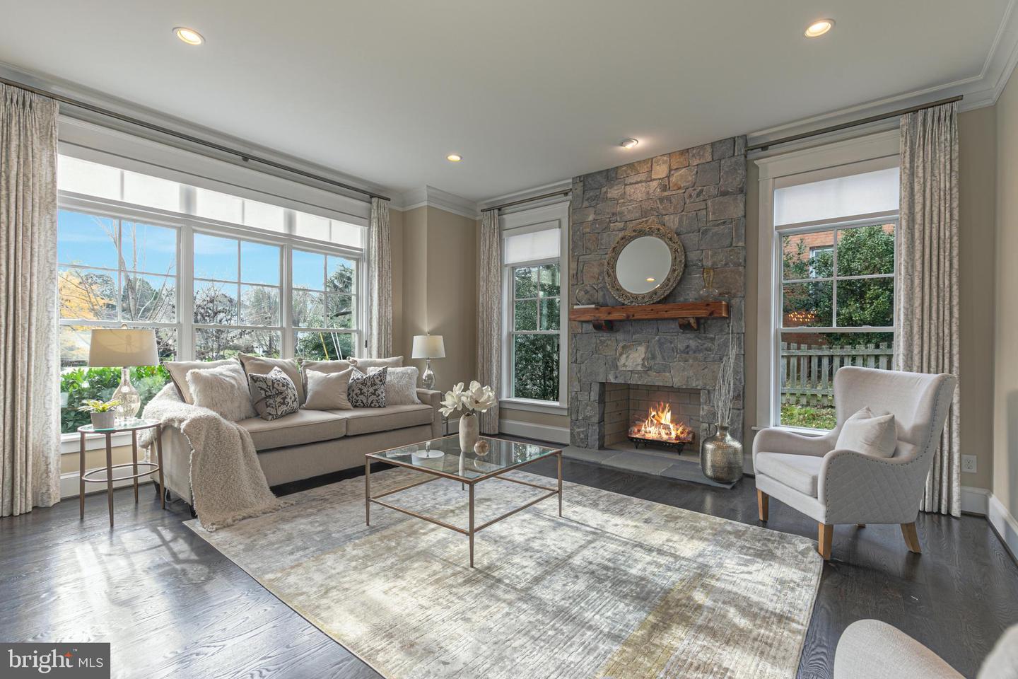 5906 Calla DRIVE