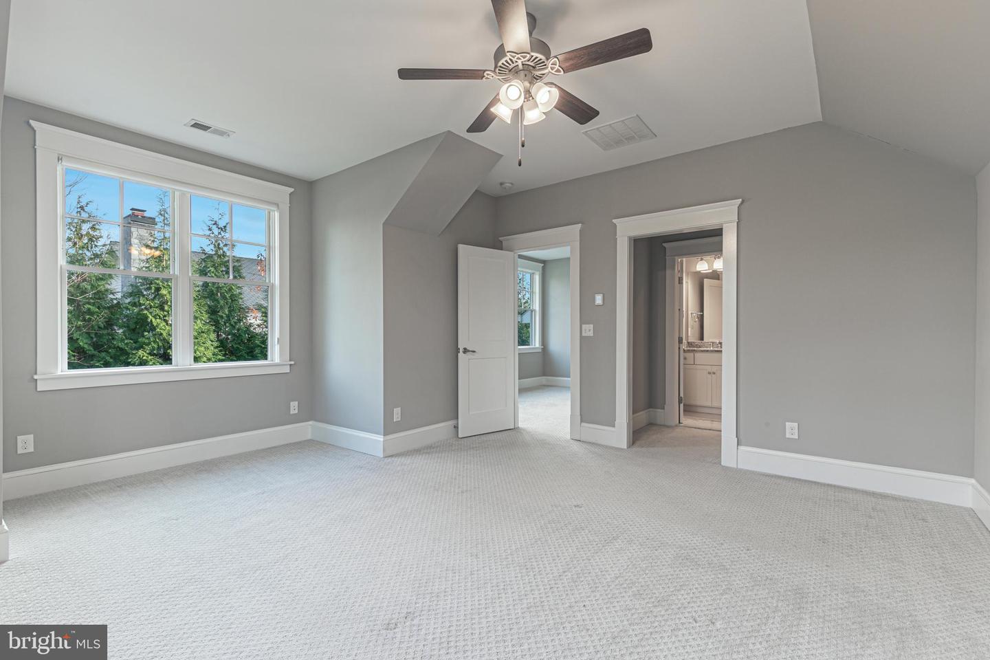 5906 Calla DRIVE