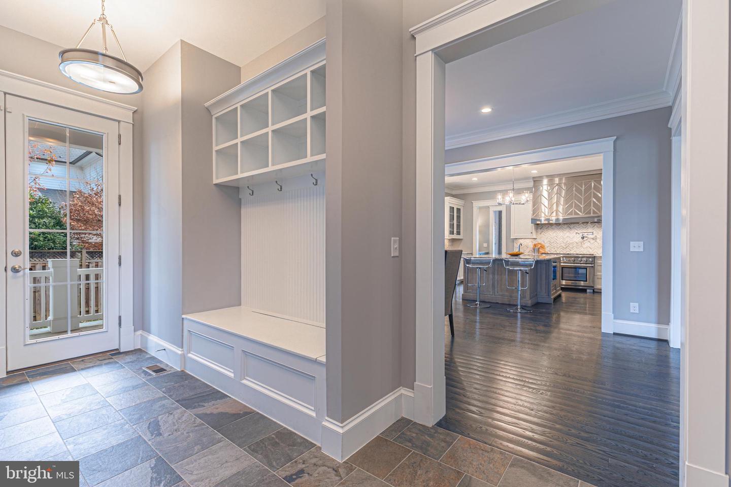 5906 Calla DRIVE
