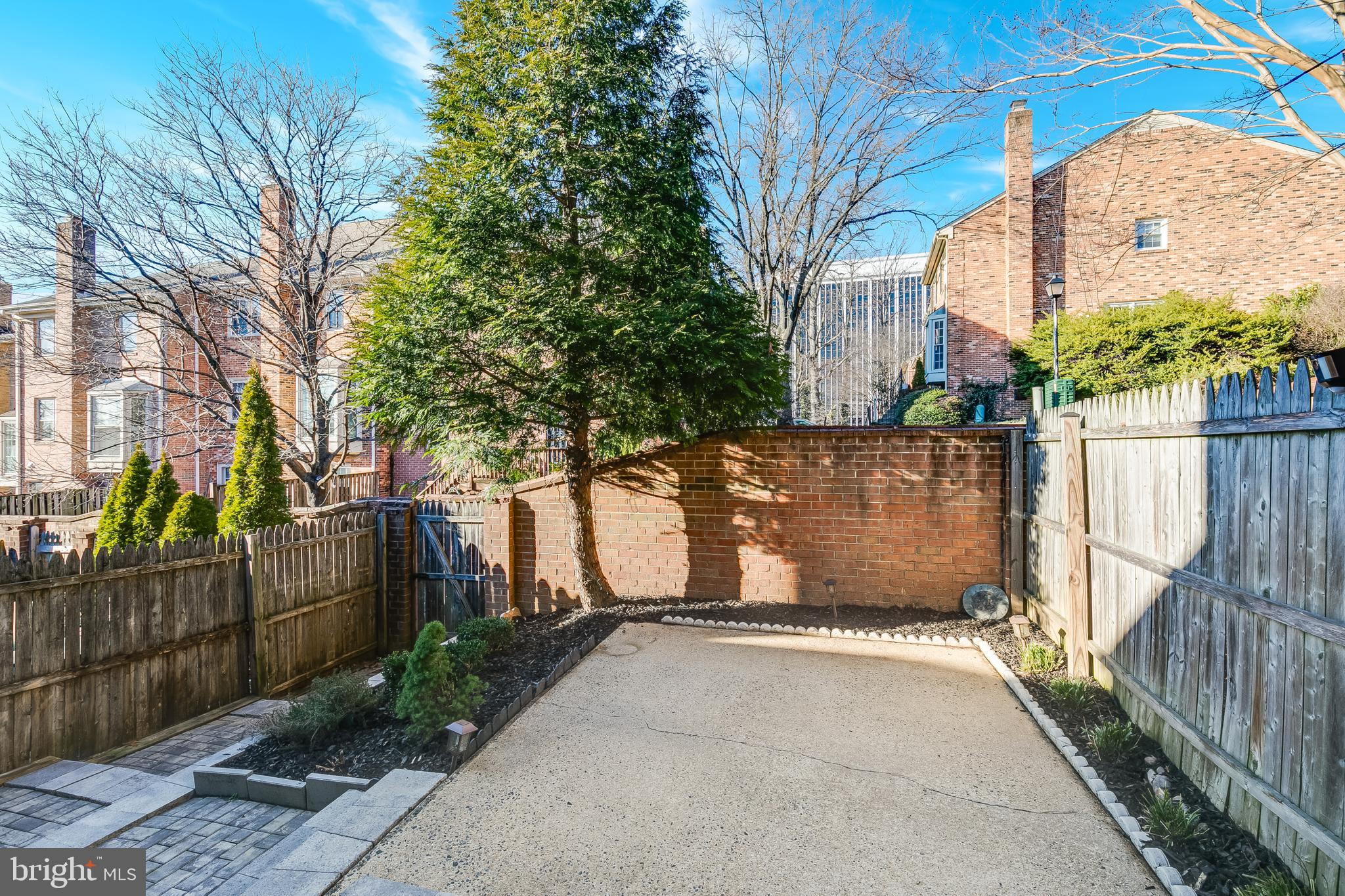 3004 Seven Oaks Place