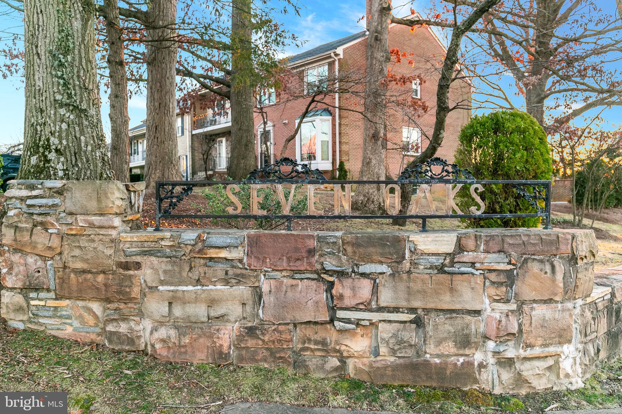 3004 Seven Oaks Place