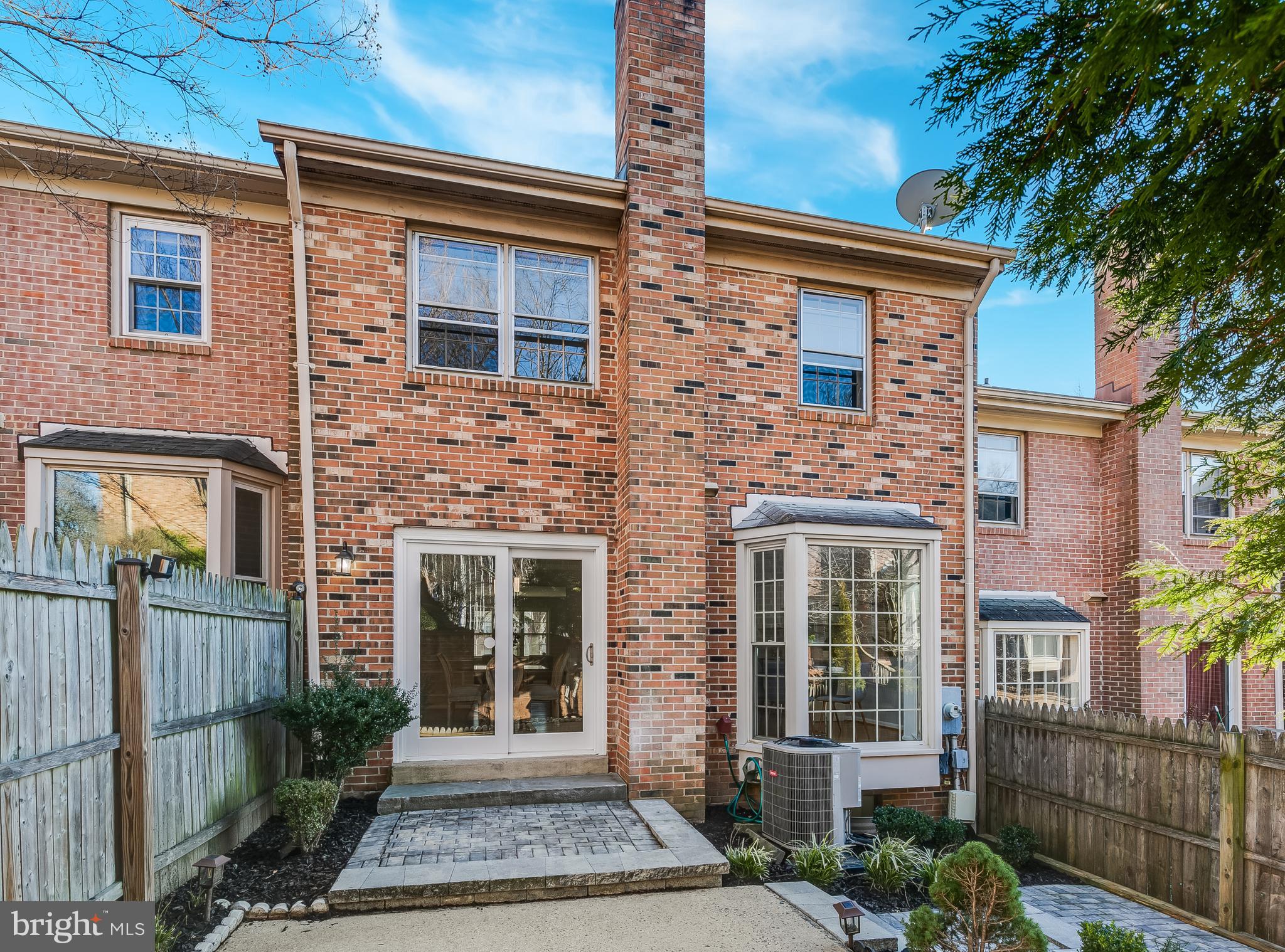 3004 Seven Oaks Place