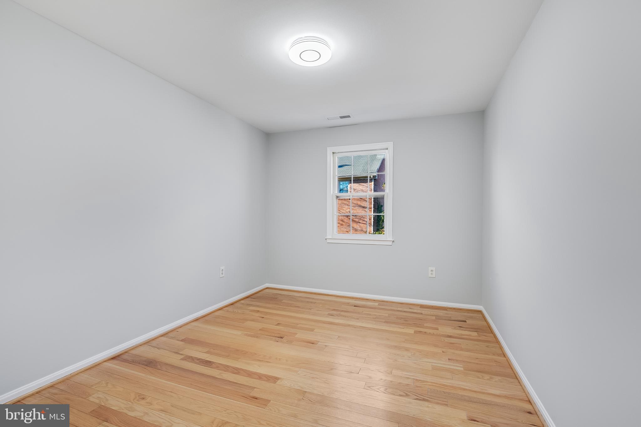 3004 Seven Oaks Place