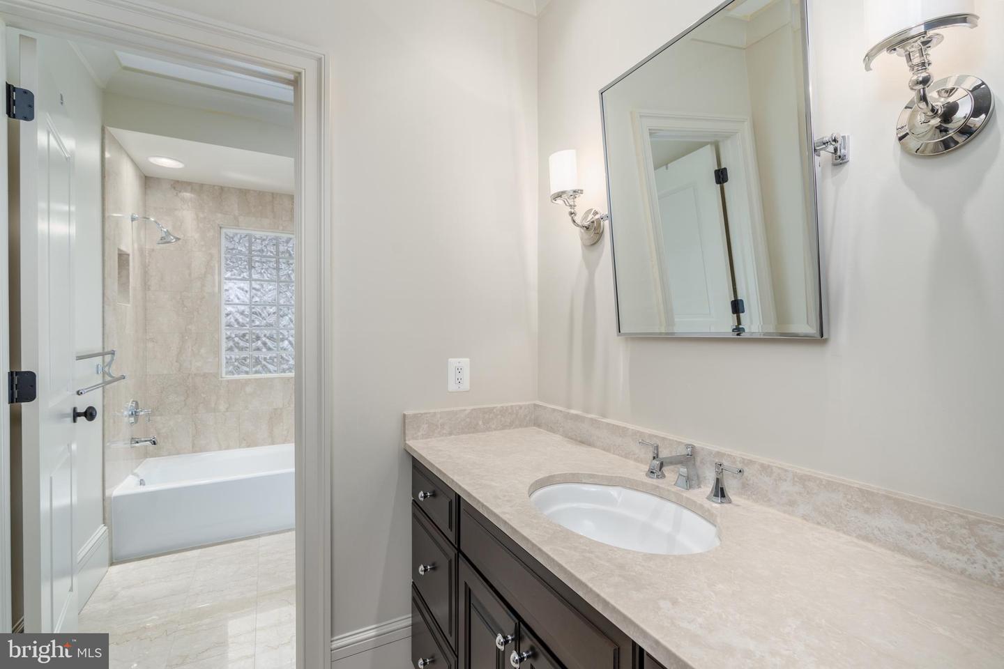 7426 Dulany Dr