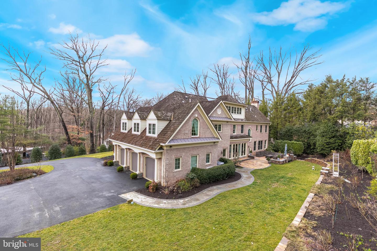7426 Dulany Dr