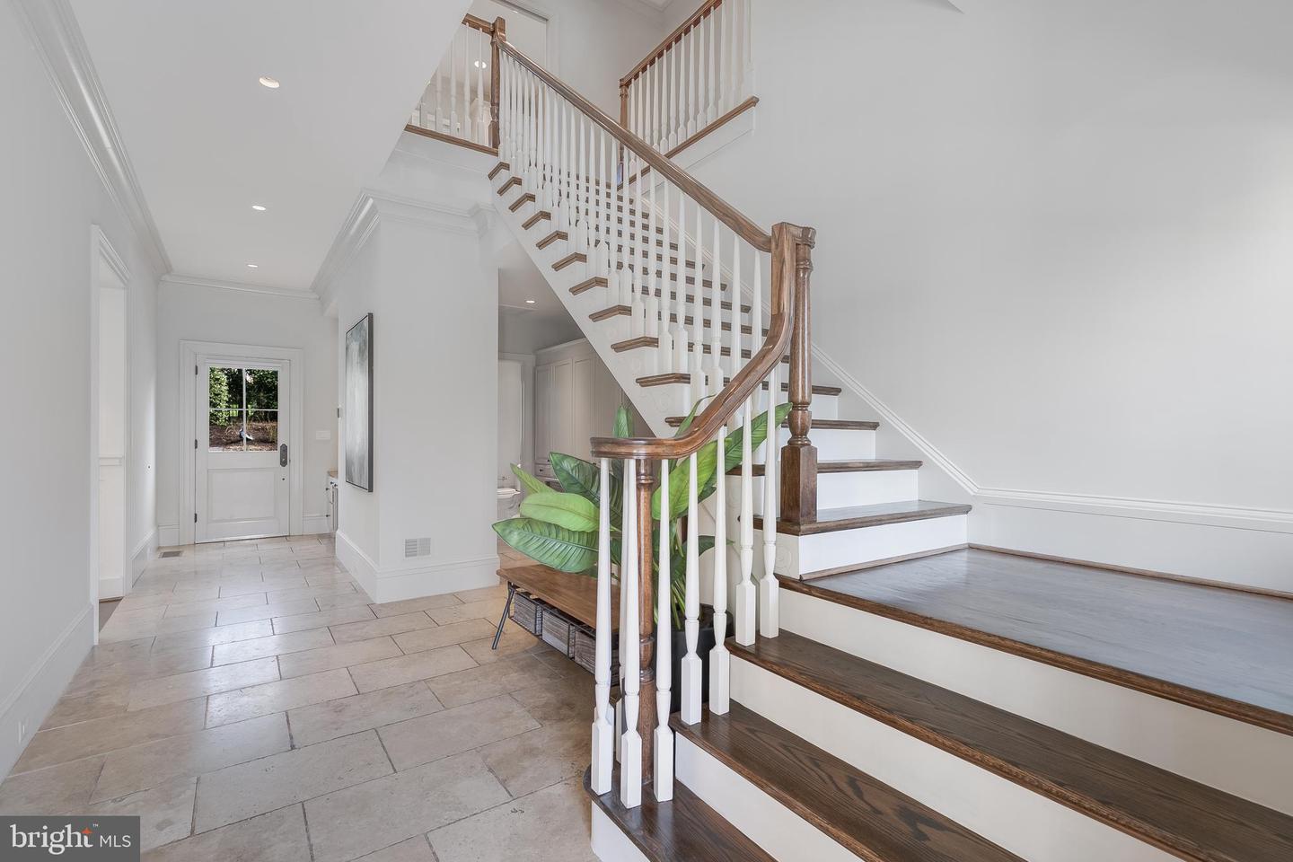 7426 Dulany Dr