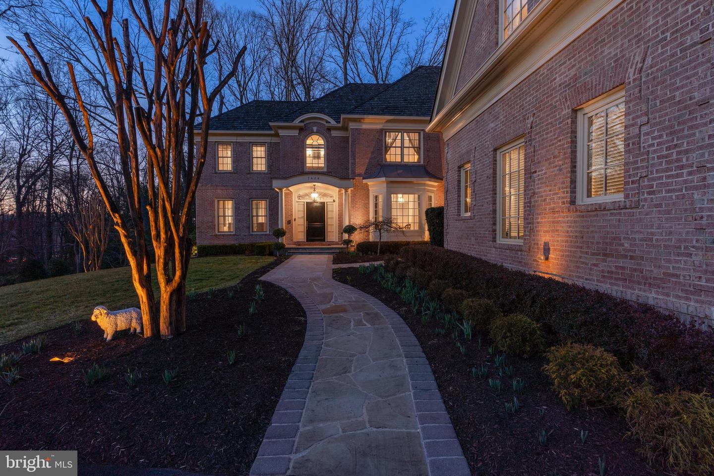 7426 Dulany Dr