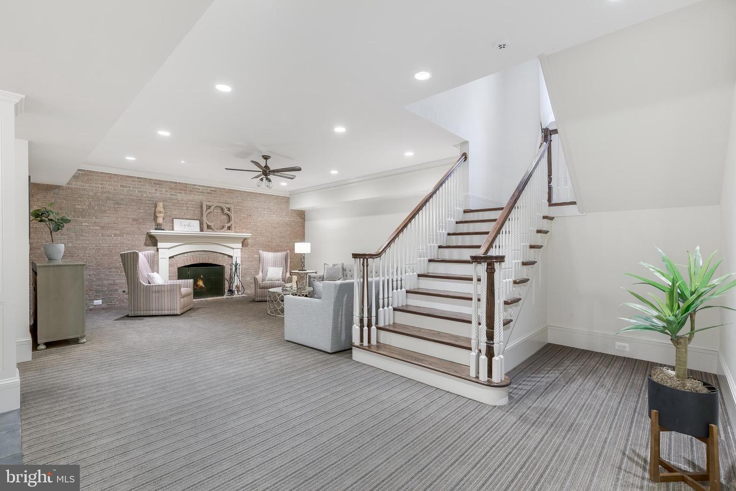 7426 Dulany Dr