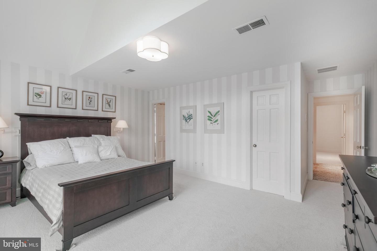 7312 Linganore Ct