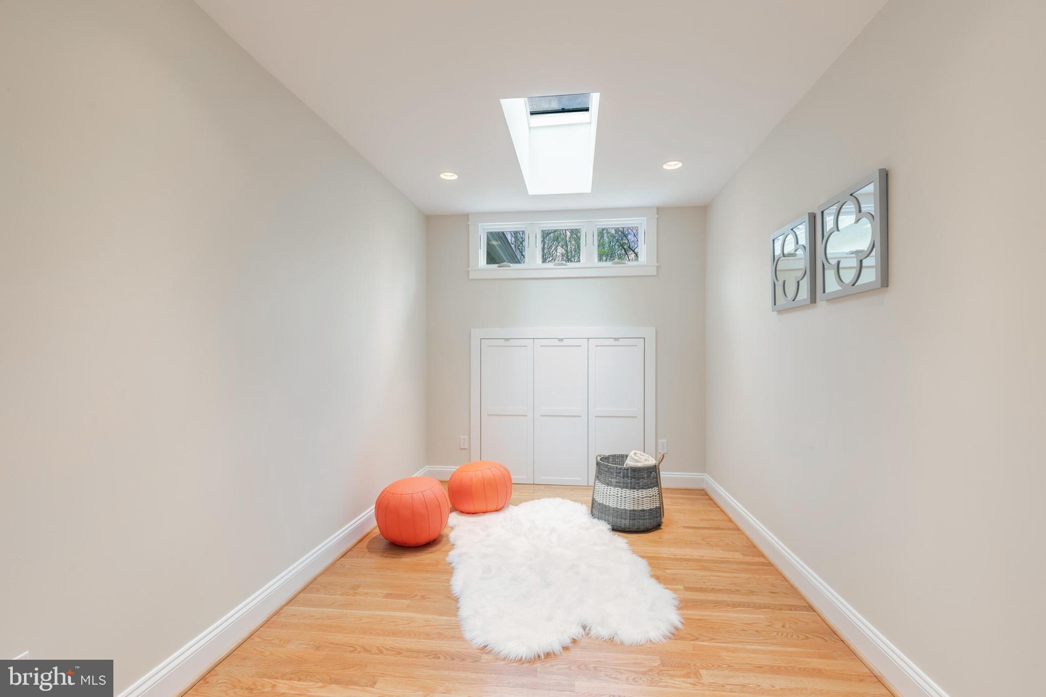 910 Peacock Station Rd