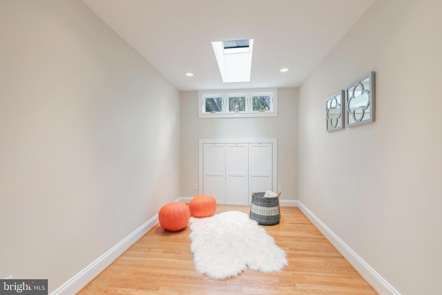 910 Peacock Station Rd