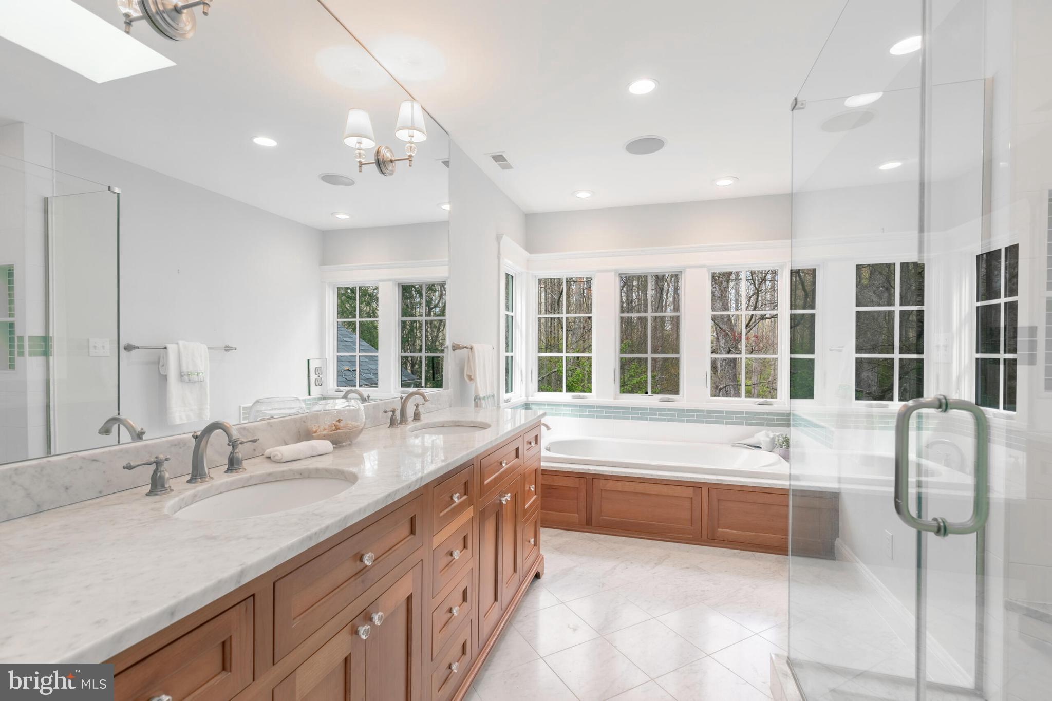 910 Peacock Station Rd