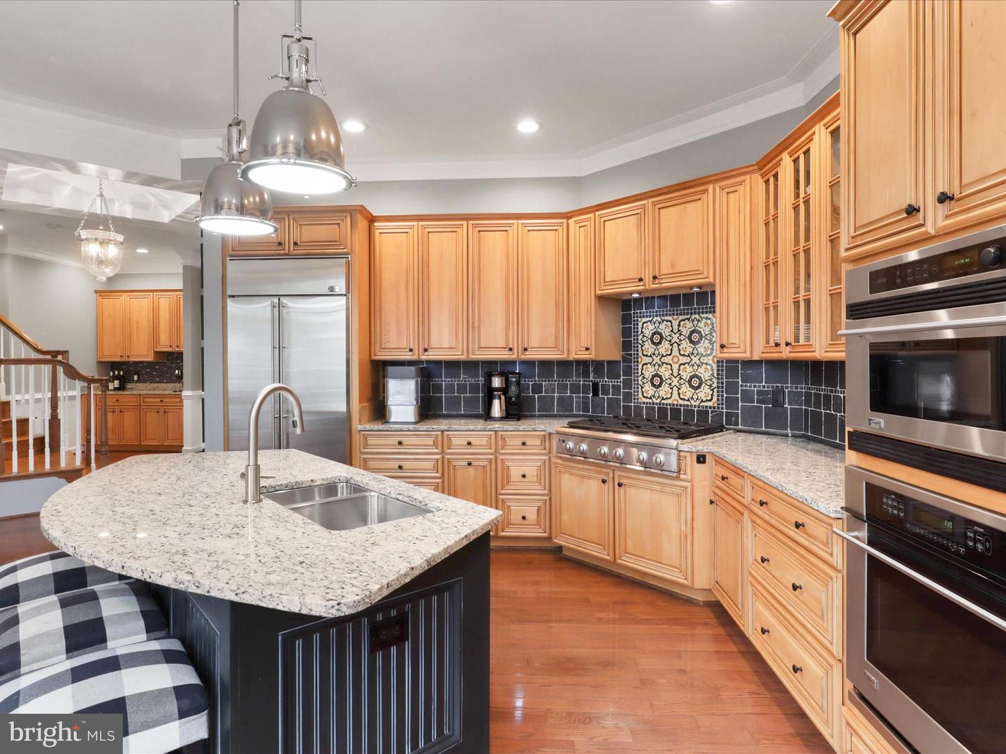8895 Olive Mae Cir