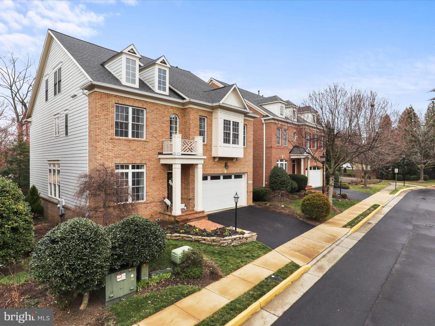 8895 Olive Mae Cir