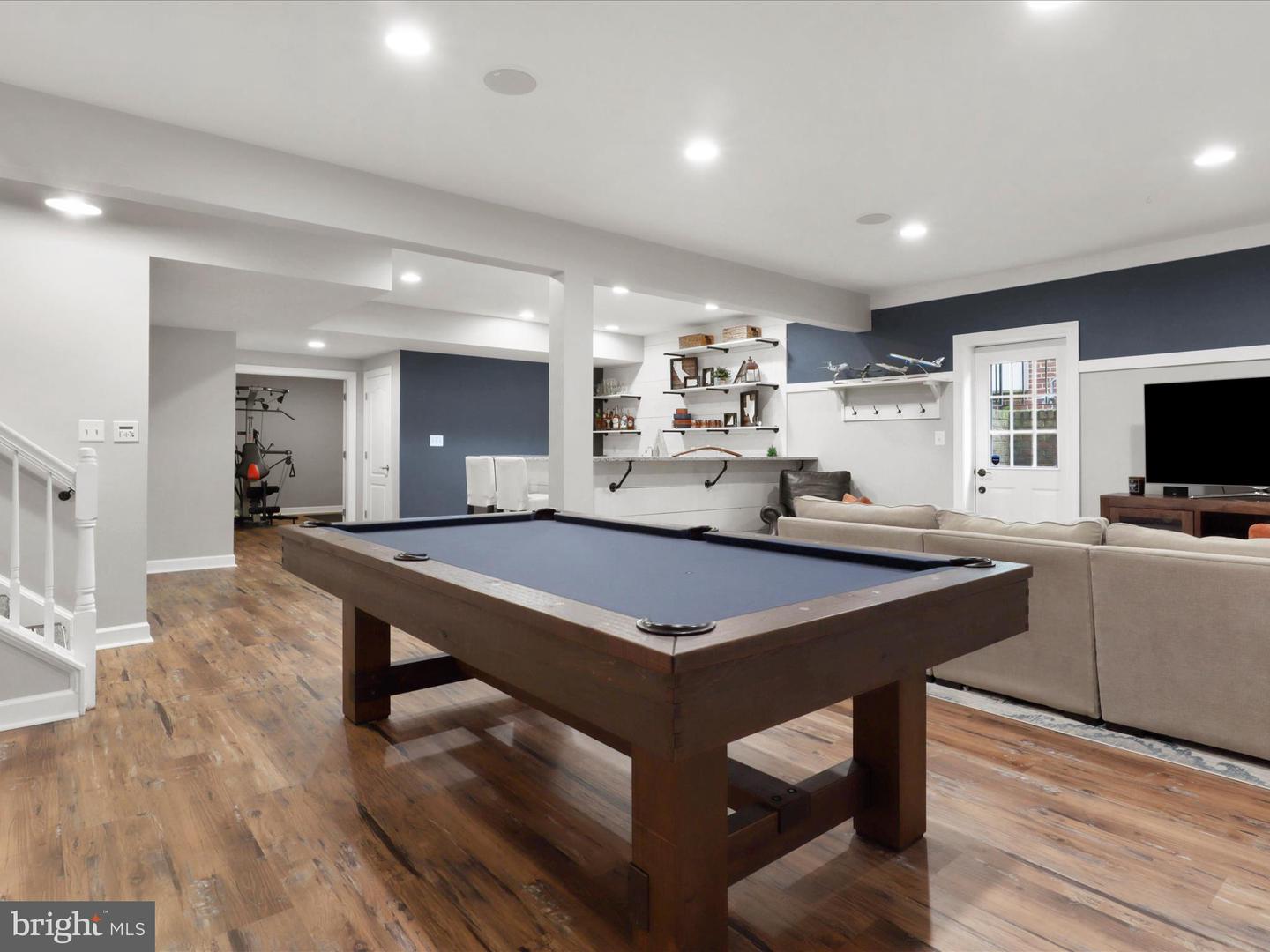 8895 Olive Mae Cir