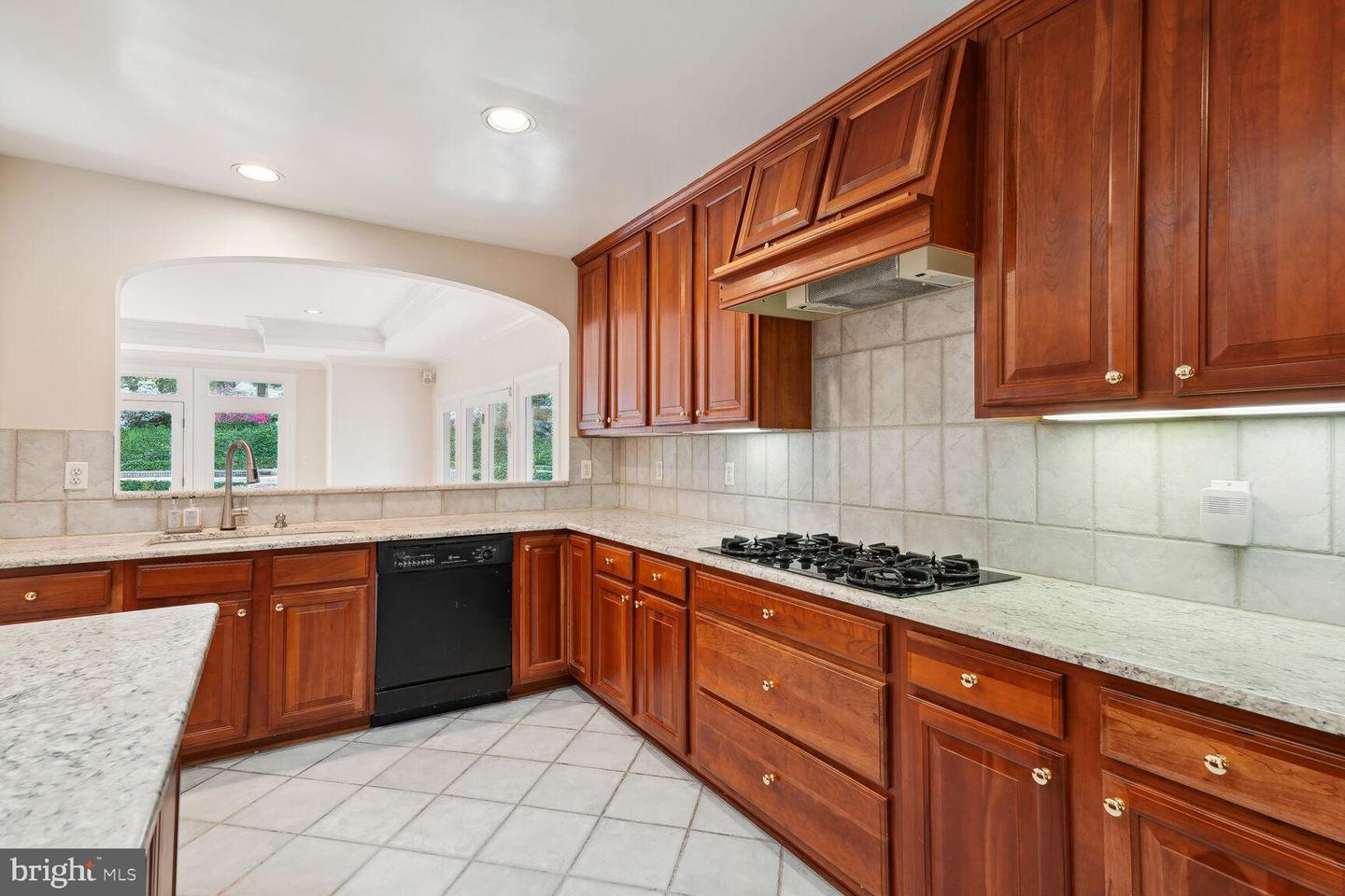 7418 Dulany Dr