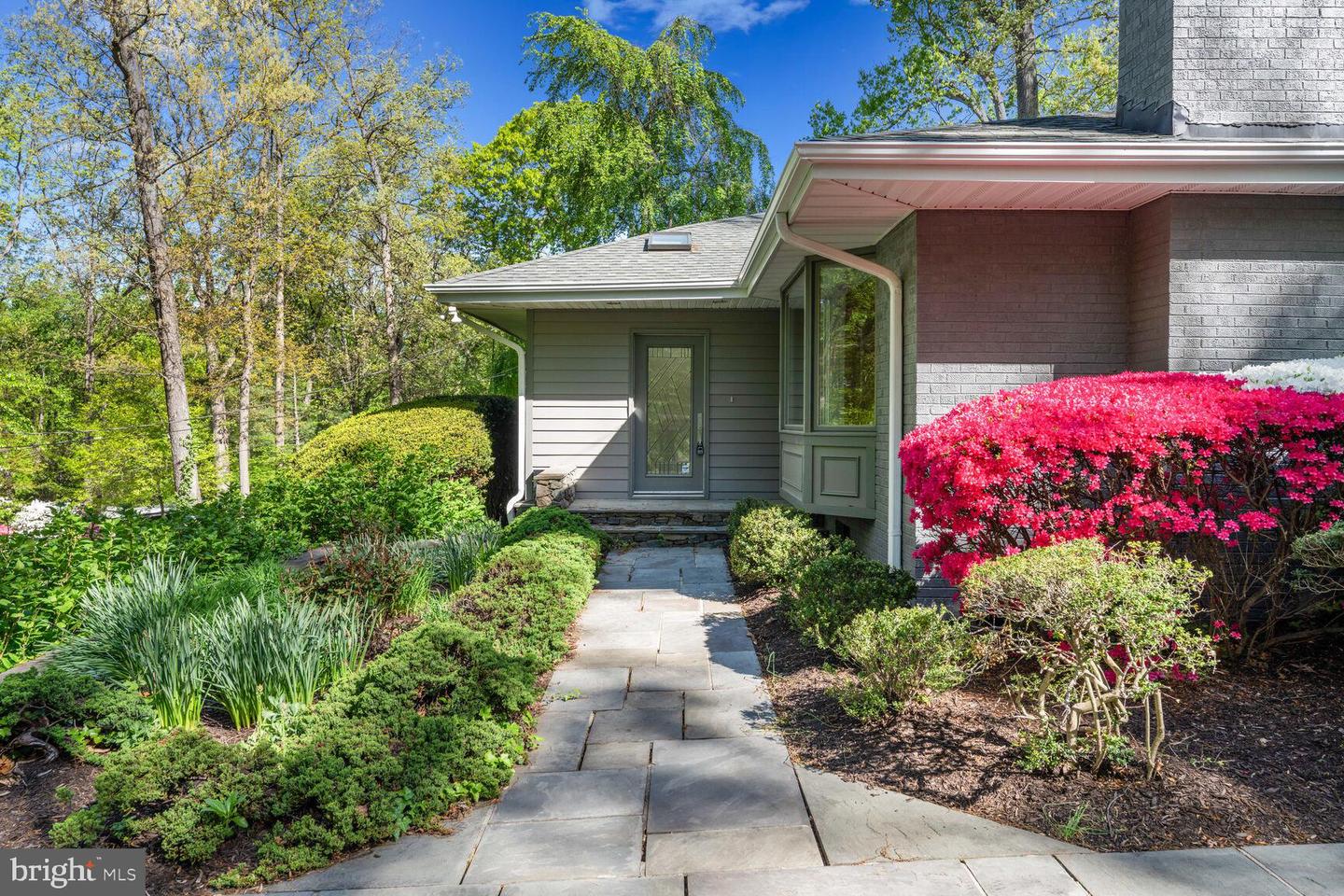 7418 Dulany Dr