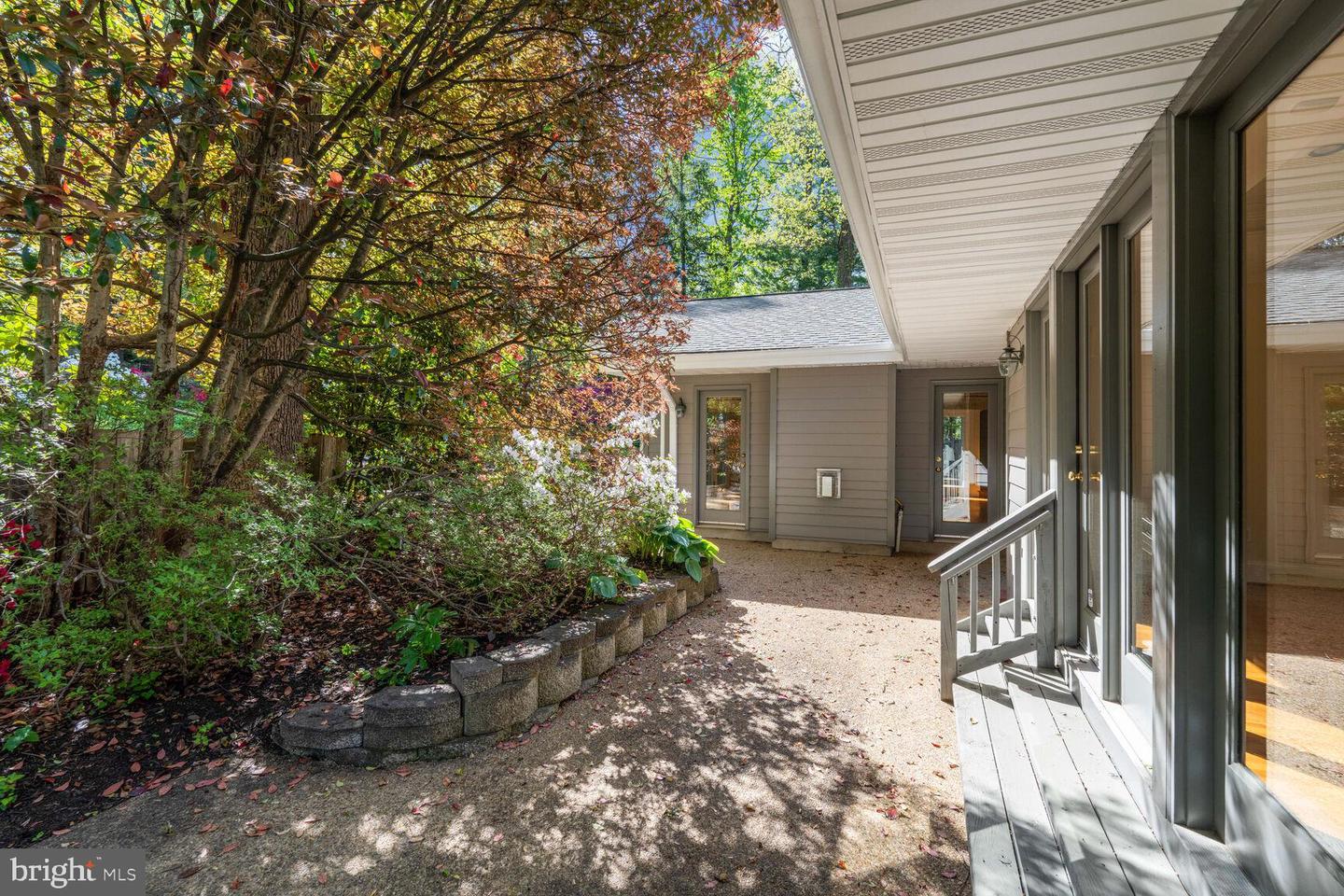 7418 Dulany Dr