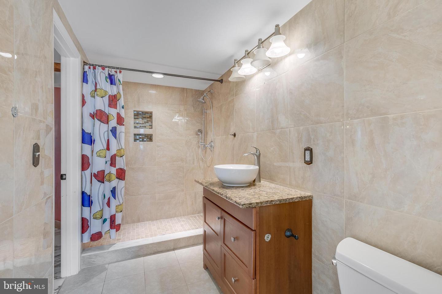 1271 Kensington Rd