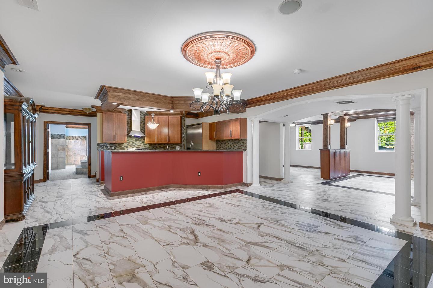 1271 Kensington Rd